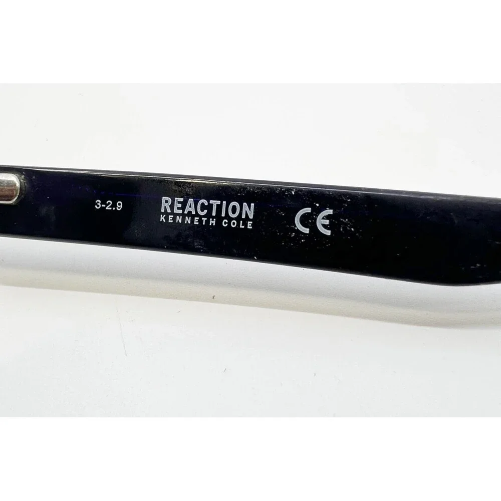 Reaction Kenneth Cole please message